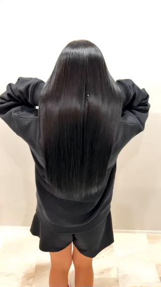 髪質改善カラー︎髪質改善トリートメントの染めながらもトリートメントしています。
ブリーチ6〜7回以上やっててもこんなに綺麗になります。 