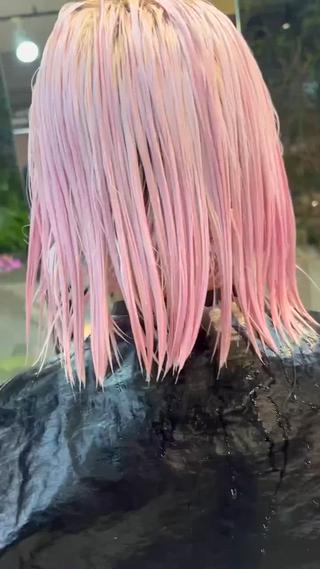 ホワイトピンク