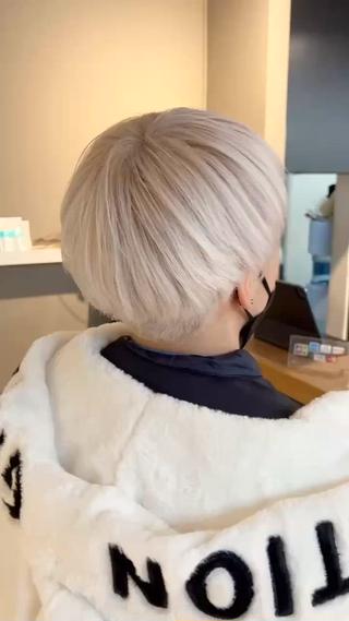 ショート カラー daiki 原宿のヘアスタイル