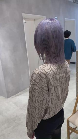 

ご予約はプロフィールのURLまたはDMにてお待ちしております●
ご予約の開放日やキャンセル空き等はストーリーにて公表致しておりますため
フォロー頂きチェック下さい！

［料金］
・カット 4000円〜
・カットダブルカラー　12500円
・カットケアブリーチダブルカラー　15000円

［トリートメント」
・2STEPトリートメント　2000円
・4STEPトリートメント 5000円

上記以外のメニューもあるので、ぜひ、URLから確認してみてください！


〒150-0042
東京都渋谷区宇田川町12-9Joule渋谷７F

営業時間　10:00～22:00

ネット予約が×でもご予約可能な場合がありますので、直接ご連絡ください(^^)

当日予約大歓迎です！

心よりお待ちしております！
EIGHT shibuya 渋谷本店 緑川秀明


#ケアブリーチ#ブリーチ#ダブルカラー#ハイトーン#デザインカラー#ネイビー#ラベンダーカラー#ホワイトアッシュ#透明感カラー#カラーバター#インナーカラー#グラデーションカラー#ホワイトカラー#ホワイトベージュ#ホワイト系#渋谷
 