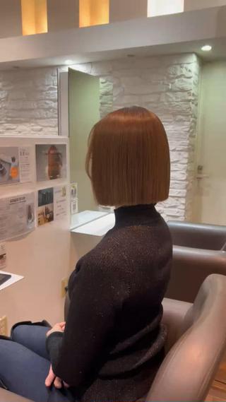 切りっぱなし（タッセル）ボブ×酸性ストレート
乾かすだけでこのような艶々でサラサラな髪質に 