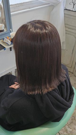 赤みを抑え､透明感と落ち着いた雰囲気が出せるカラー 