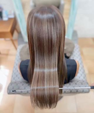 セミロング dolphin ドルフィンのヘアスタイル