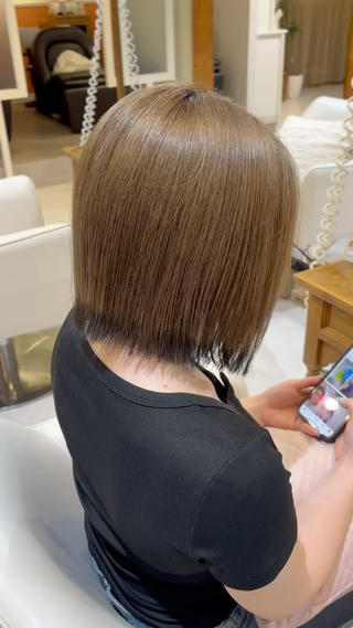 ベージュカラー×裾カラー 