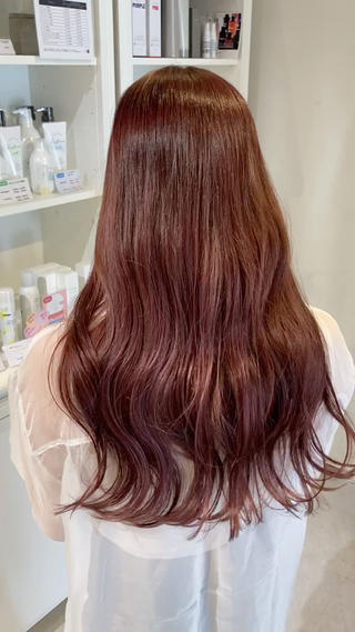 ロング 山﨑 まなかのヘアスタイル