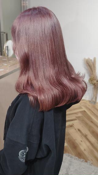 ダメージを考慮した薬剤選定で
キレイなカラーにします♪ 