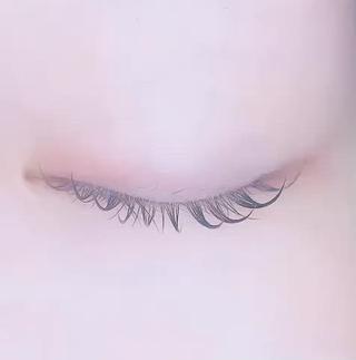 パリジェンヌラッシュリフト

スーパーロングまつ毛が活かされて可愛すぎる仕上がりです 