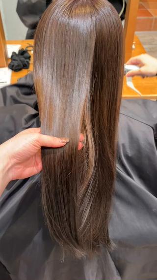 ロング 平居 舞白のヘアスタイル