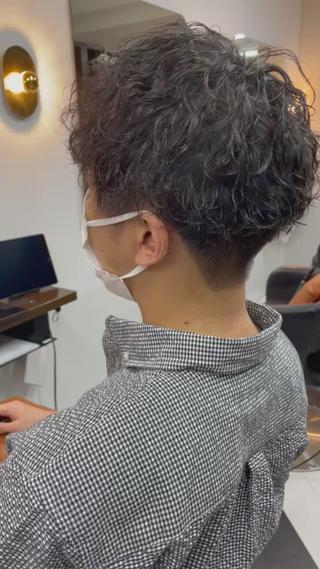 ショート パーマ メンズ 守屋 寿哉のヘアスタイル