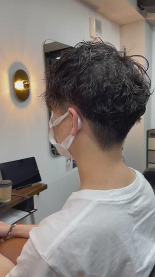 ショート パーマ メンズ 守屋 寿哉のヘアスタイル