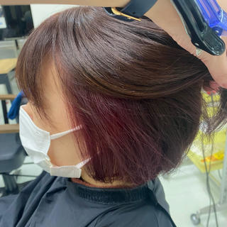 インナーカラーボルドー 