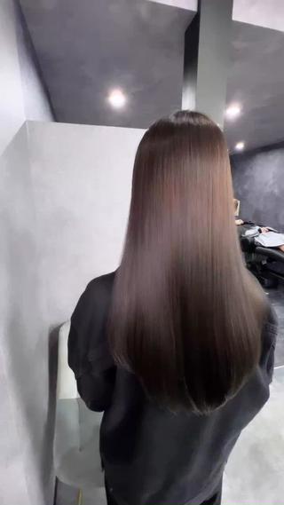 ロング カラー 水田仁 【美髪髪質改善】のヘアスタイル