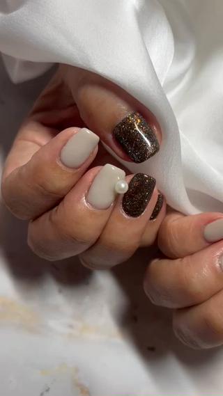 #球体パール
#秋冬ネイル
#フラッシュネイル