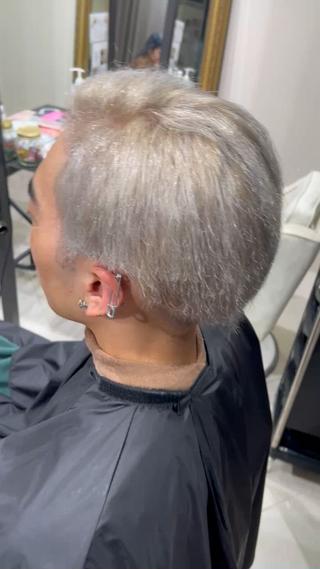 メンズ ブリーチ🔥ベージュ /グレー/daikiのヘアスタイル