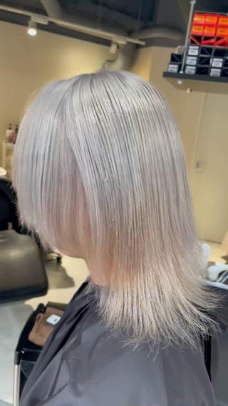 メンズ ブリーチ🔥ベージュ /グレー/daikiのヘアスタイル