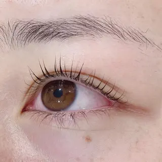 マツエク・マツパ 曲がる縮毛矯正 LIBER 　岩名のヘアスタイル