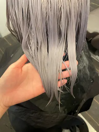 セミロング ♡似合わせハイトーン ♡maiのヘアスタイル