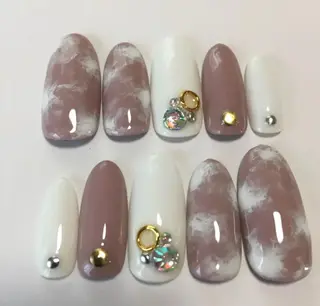 ネイル ゲン レイカのネイルデザイン