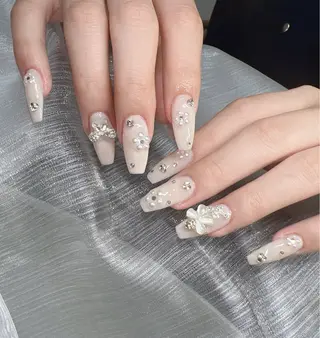 ネイル Lee Nailsのネイルデザイン
