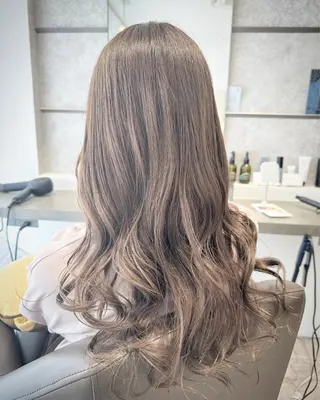 セミロング カラー MignonS 仙幸 大輔のヘアスタイル