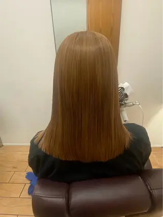 カラー 山木 花音のヘアスタイル