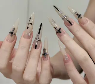 ネイル D-BEAUTY Nailsalonのネイルデザイン