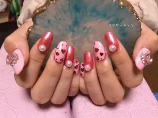 ネイル フラワー ムーンのネイルデザイン