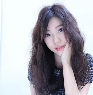 カラー ロング ヘアアレンジ ブリーチ/ヘアケア/ 艶髪/イギチハルのヘアスタイル