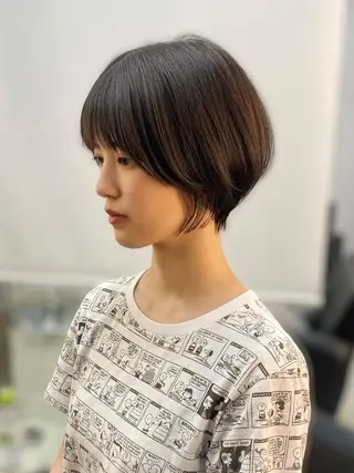 ショート カラー ネイル マツエク・マツパ アイブロウ ハイライト、レイヤー カット/西梅田/中西のヘアスタイル