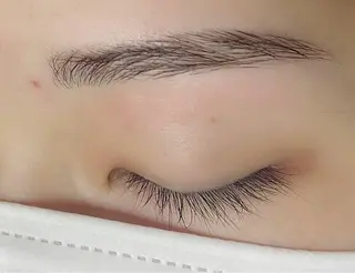 アイブロウ hikari 🌻*.ﾟのマツエク・マツパデザイン