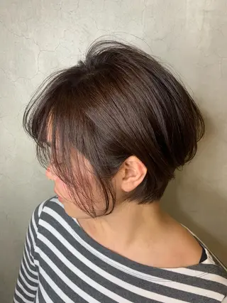 ショート カラー 🐝肥田 しょーと🐝のヘアスタイル