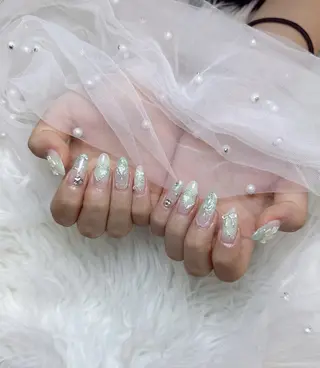 ネイル 🌻 Momoko_のネイルデザイン