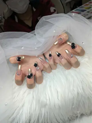 ネイル Queen Nail 柏店　クイーンネイルのネイルデザイン