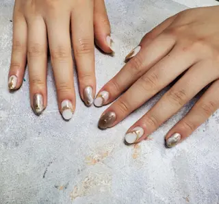 ネイル nailstudio eviz新宿店のネイルデザイン