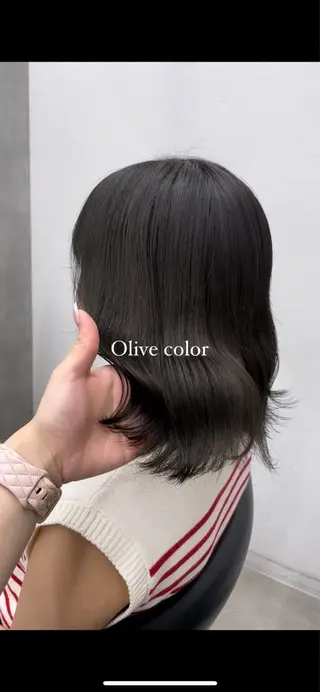 ミディアム 角田 萌夏のヘアスタイル