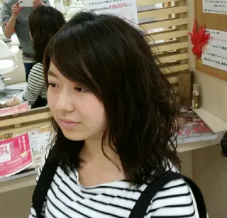 ミディアム パーマ 下妻 カラーエクステ難波のヘアスタイル