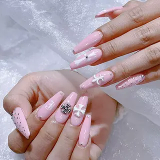 ネイル Queens PUPUのネイルデザイン