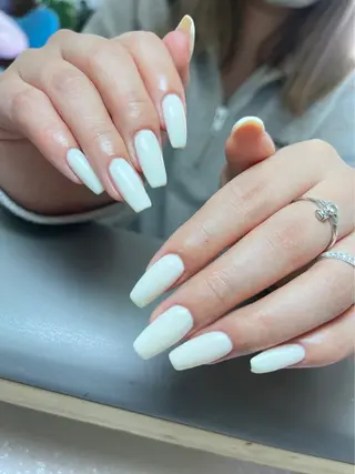 ネイル Flowerネイルサロン所属・. yukiのネイルデザイン