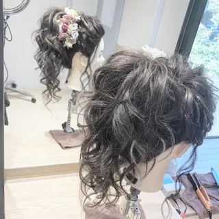 セミロング ヘアアレンジ 【GO TODAY SHAiRE SALON 心斎橋Edel店】所属・高橋 香澄のヘアスタイル