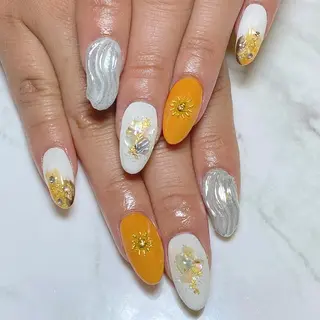 ネイル O. AKINAのネイルデザイン