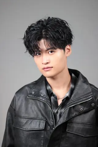 メンズ 🔥大人の色気パーマ メンズヘア特化🔥のヘアスタイル