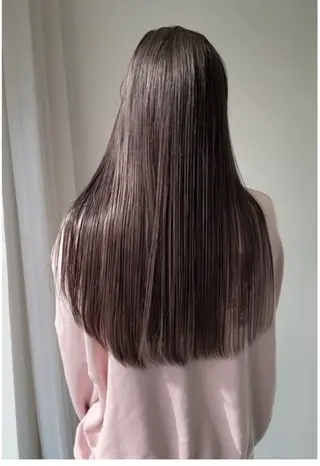 ロング カラー femme所属・femme YUIのヘアスタイル