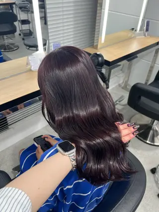 ロング カラー 暗髪🩶ラベンダー/ ブルー/ユウナ🤍のヘアスタイル