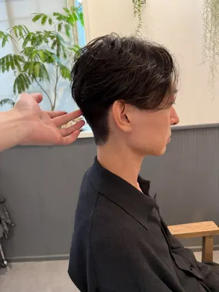 ショート メンズ L.lanka所属・こもり なおやのヘアスタイル