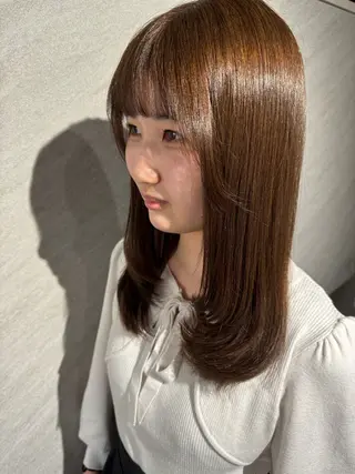 セミロング カラー ANBEL所属・西宮市で髪質改善 縮毛矯正特化のヘアスタイル