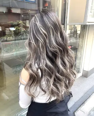 ロング カラー Beleza 渋谷所属・Kazusa/渋谷/ エクステ/ハイトーンのヘアスタイル