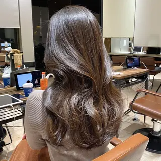 ロング カラー レイヤー/顔周り /透明感🩶高橋大のヘアスタイル