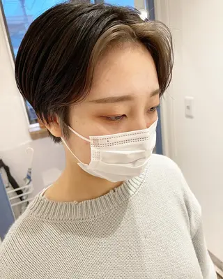 ショート カラー 🩰オリーブ/ ベージュ松本咲花🩰のヘアスタイル