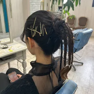 ヘアアレンジ 🫧透け感⋆艶髪💎 山口アヤカのヘアスタイル