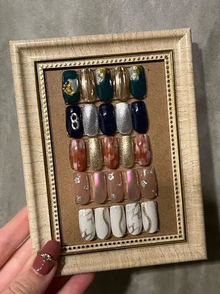 ネイル HENRIETTA NAILSALONのネイルデザイン